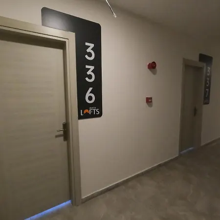Lofts Luna ホテル