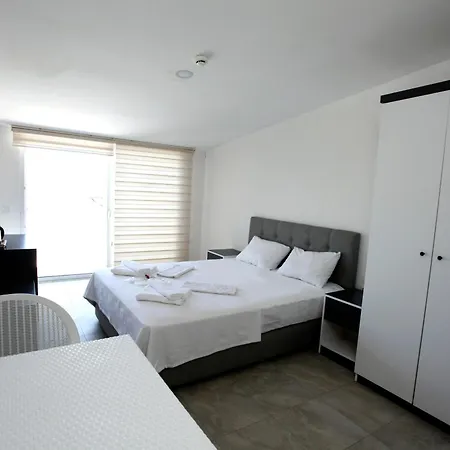ホテル Lofts Luna 2*