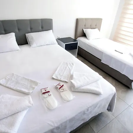 Готель Lofts Luna 2*